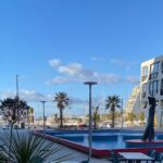 Vue sur le port de La Grande-Motte devant le cabinet L'AppartB pour des soins de bien-être.